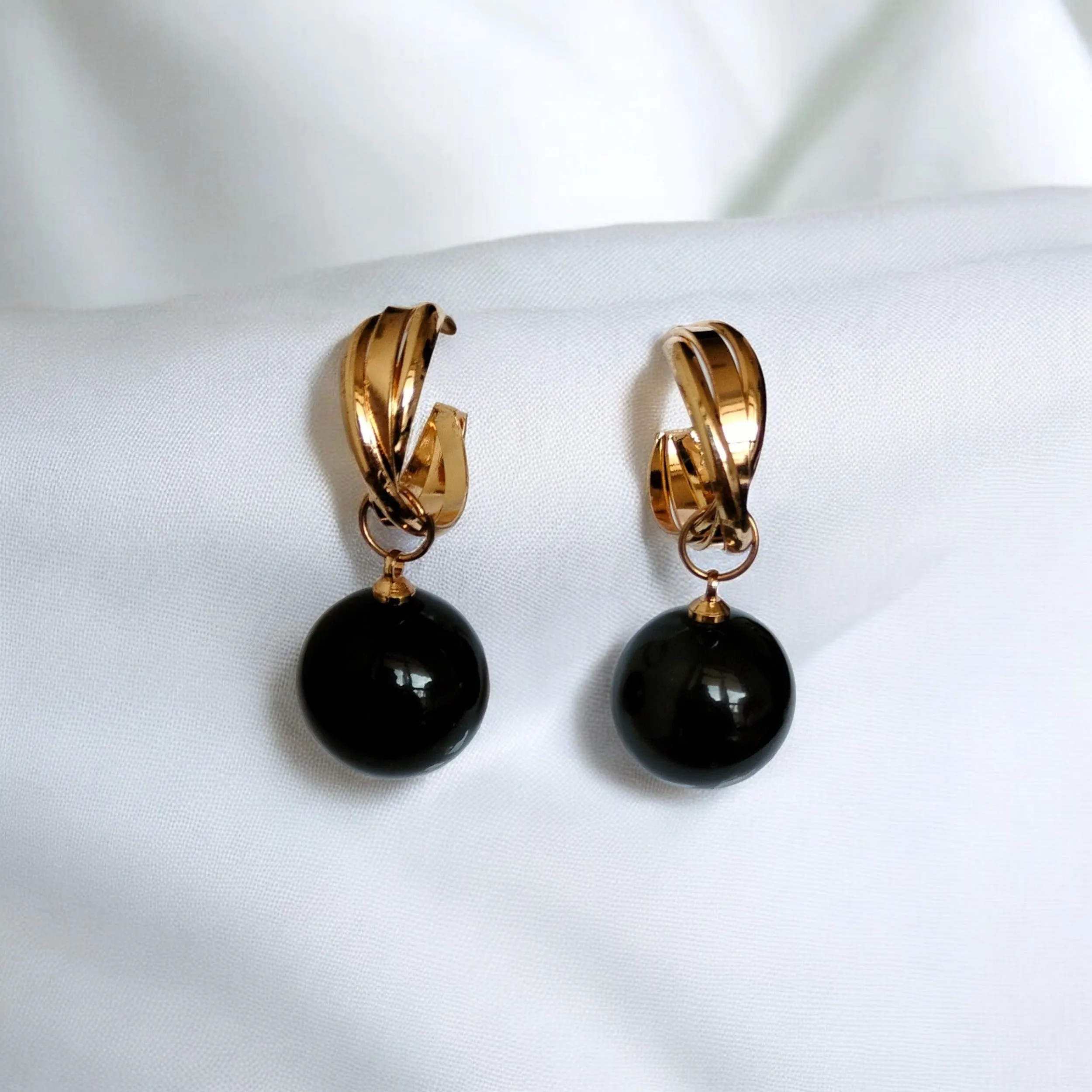 Jewelestia Noir Elegance Earrings