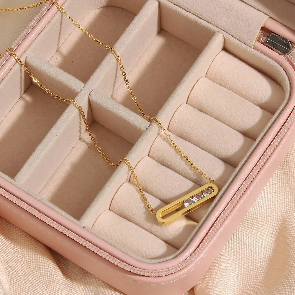Moving Crystal Necklace